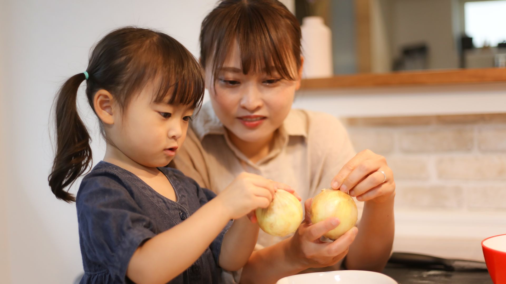 Five Quick and Easy Tips to Build a Better Bond with Your Kids