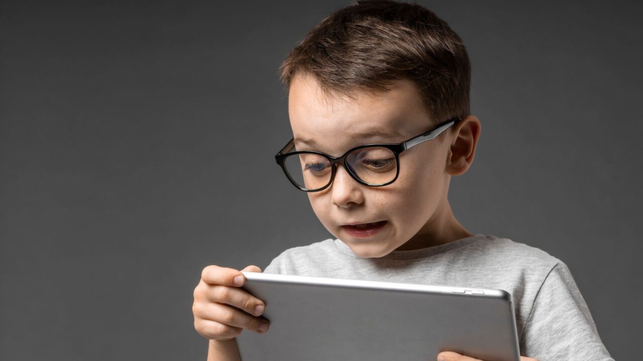 Kids and Screens: The Unknown Dangers - The Kid Counselor®