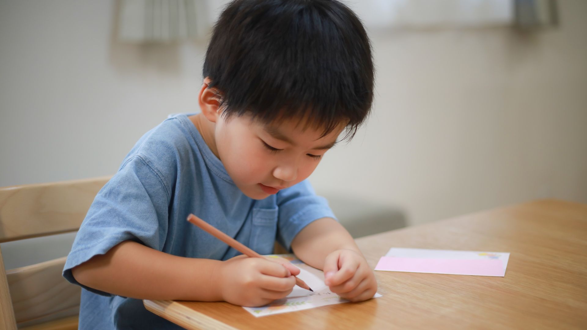 Teaching Kids the Value of a Hand-Written Letter